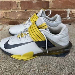 Nike savaleos